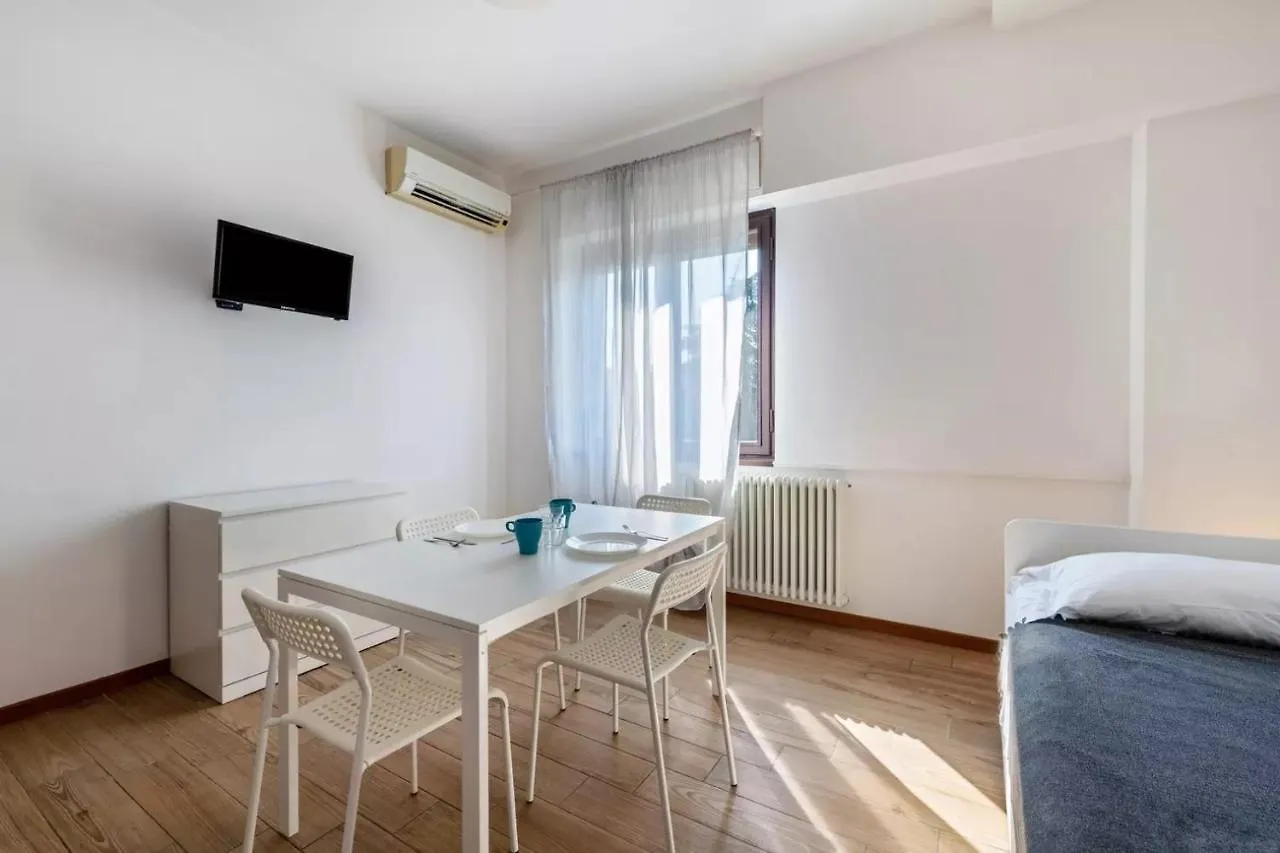 Civico 22 Apartment Peschiera del Garda