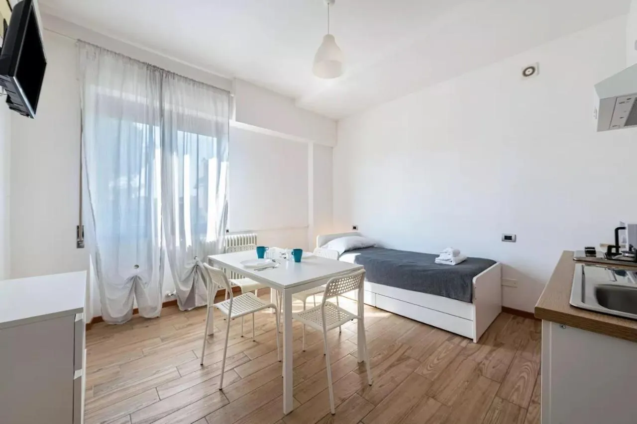 Civico 22 Apartment Peschiera del Garda