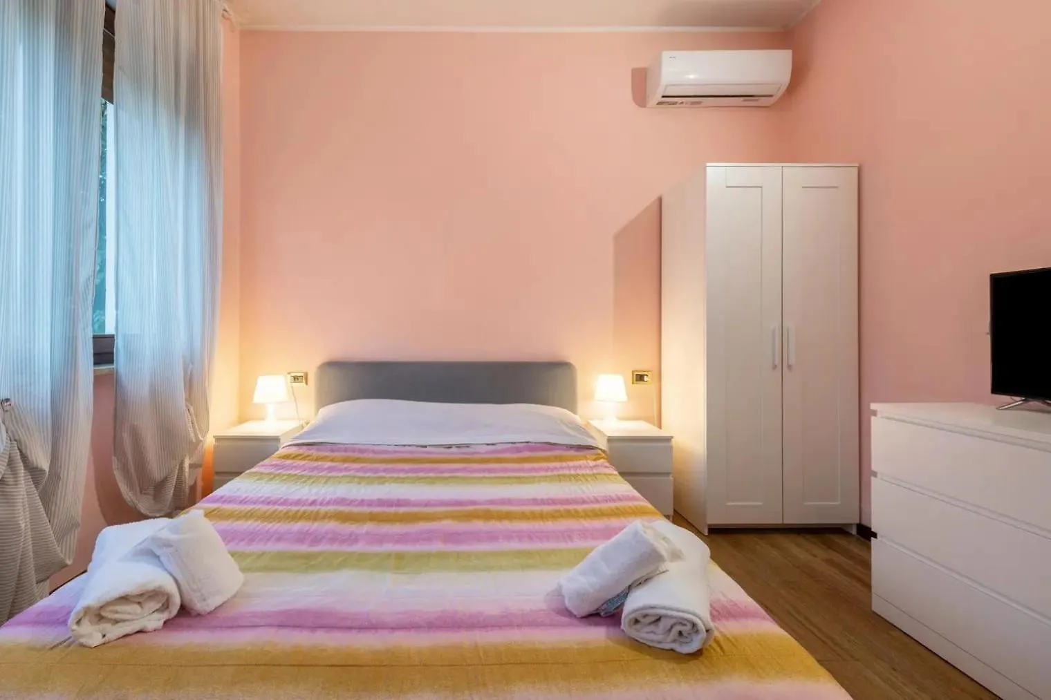 Civico 22 Apartment Peschiera del Garda 0*,  Italy